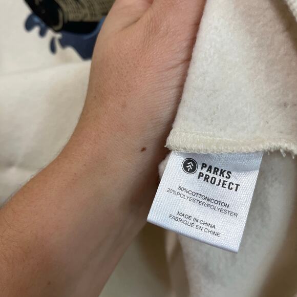 Park Project Kids Sweatshirt Graphic Otter Nature Pullover Unisex Outdoor Sz L - Picture 4 of 9